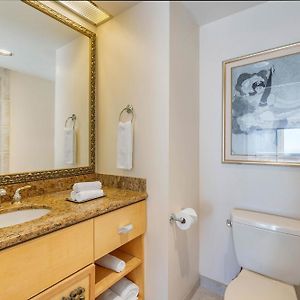 Deluxe King Two Room Suite
